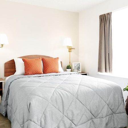 Intown Suites Extended Stay Savannah Ga Port Wentworth Exterior photo