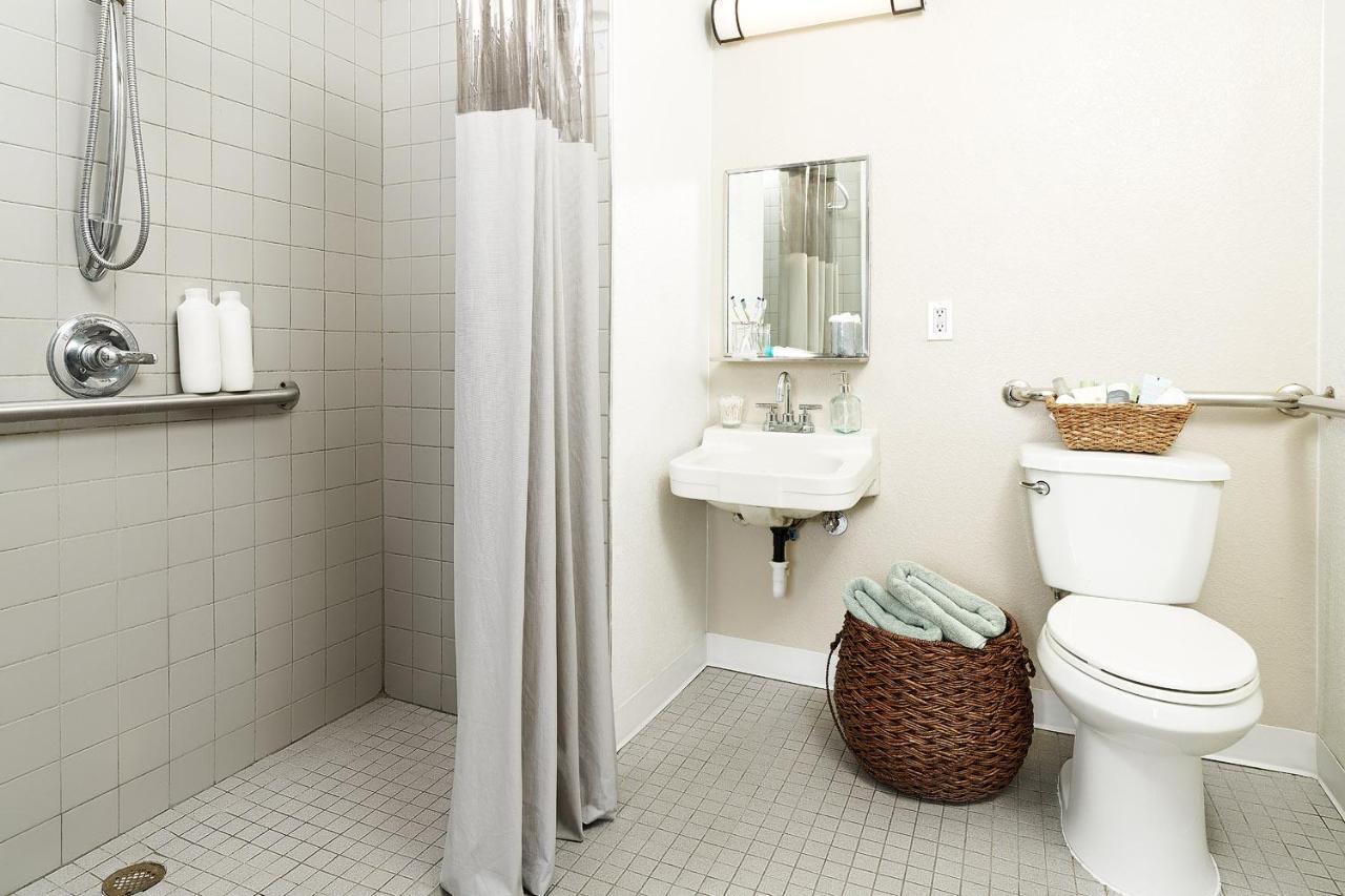Intown Suites Extended Stay Savannah Ga Port Wentworth Exterior photo